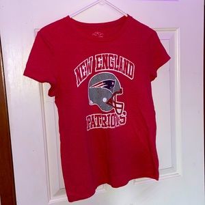 5/$25😊 patriots tee